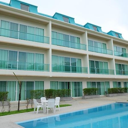 Condor Apartment Nai Harn Room photo